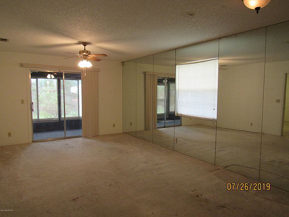 2nd image of 858 Dow Ln