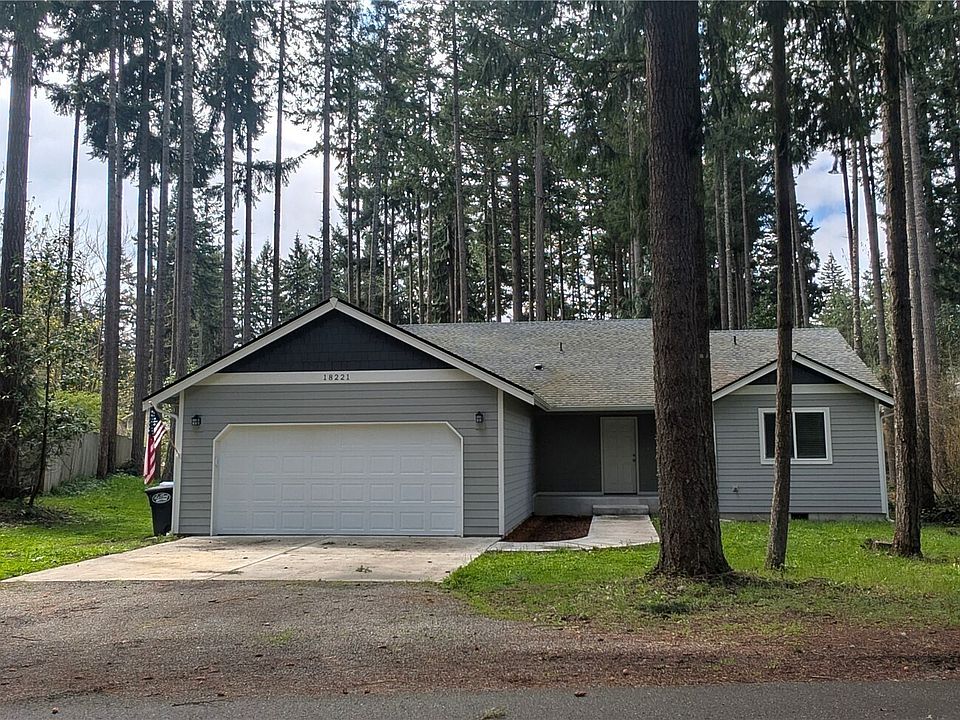 1st image of 18221 E Clear Lake Boulevard SE