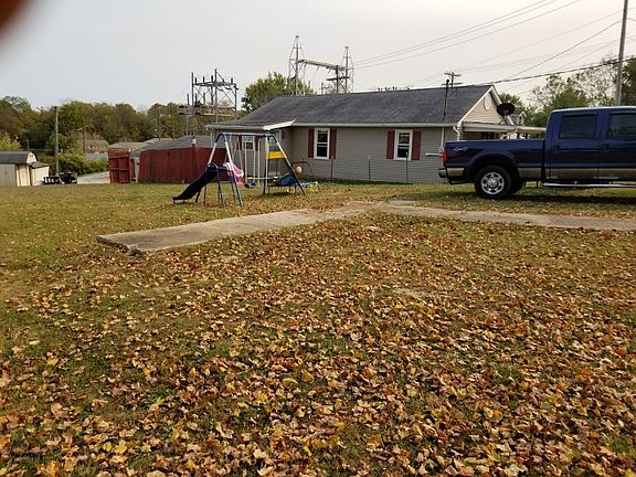 4th image of 329 Gayle Ave