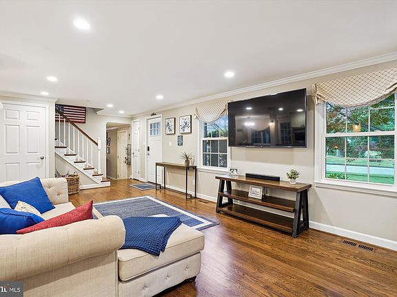 4th image of 2408 Wittington Blvd
