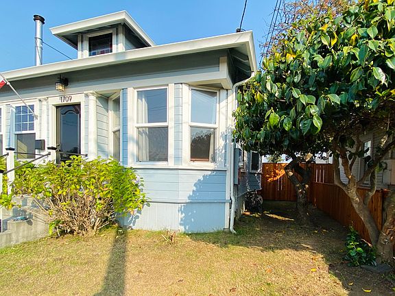 4th image of 1709 West Ave