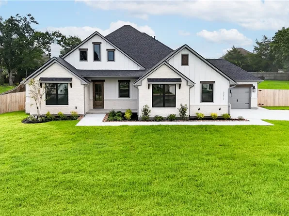 3273 Rose Hill Ln, Bryan, TX 77808