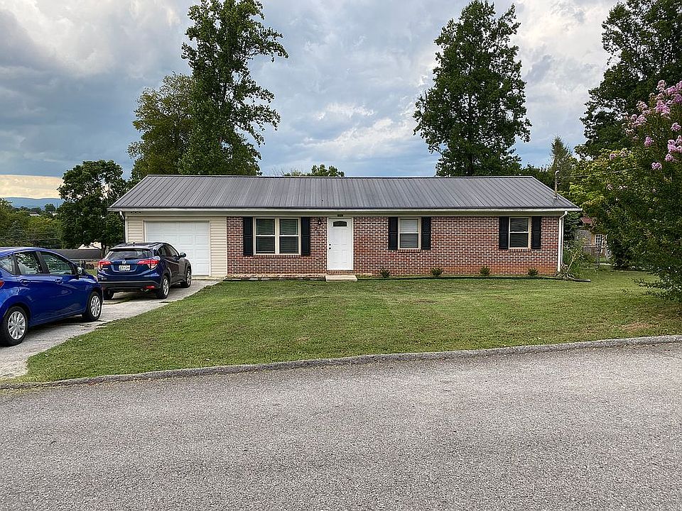 1st image of 2307 Patricia Cir