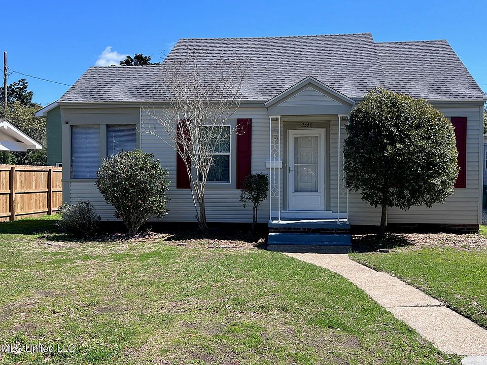1st image of 2330 Broadmoor Pl