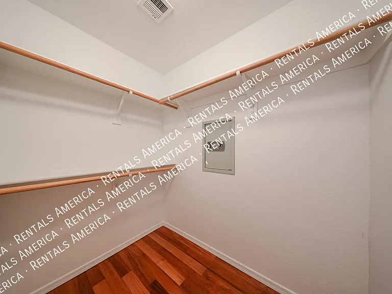 2402 E 5th St #1515 — Photo 24