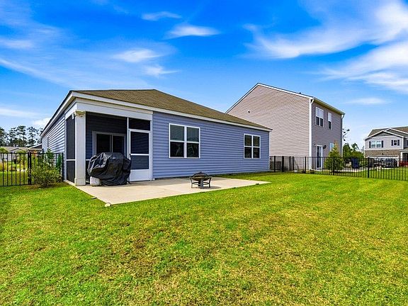 3rd image of 2587 Orion Loop