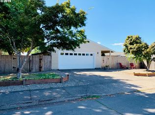 278 71st Pl, Springfield, OR 97478