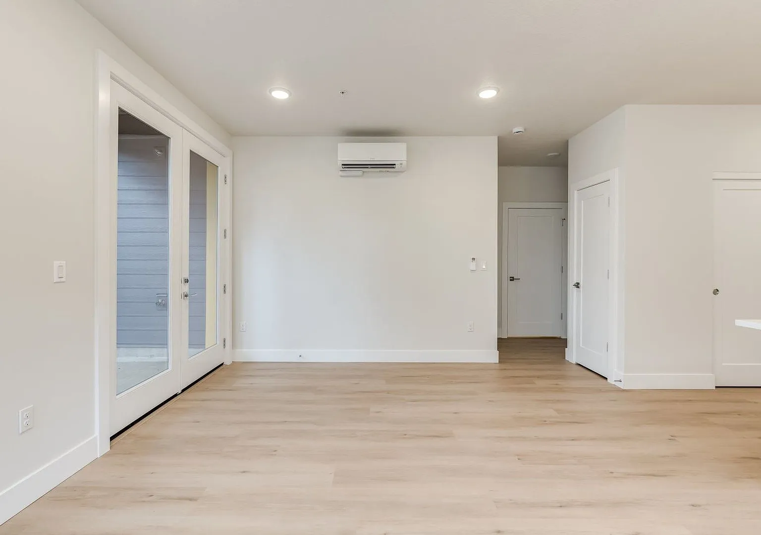 Montana Condos — Photo 4