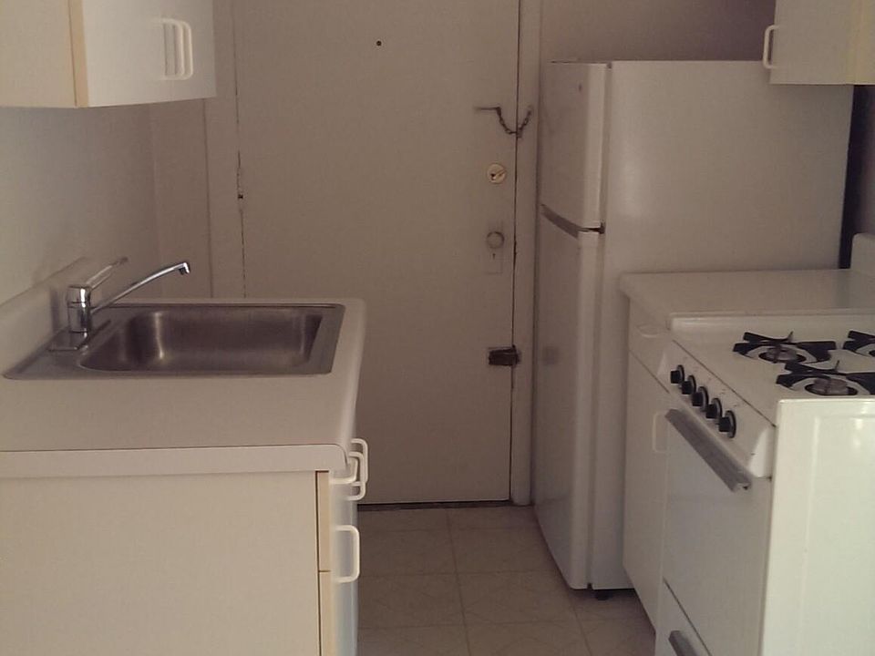 1st image of 2243 N Bissell St #2S