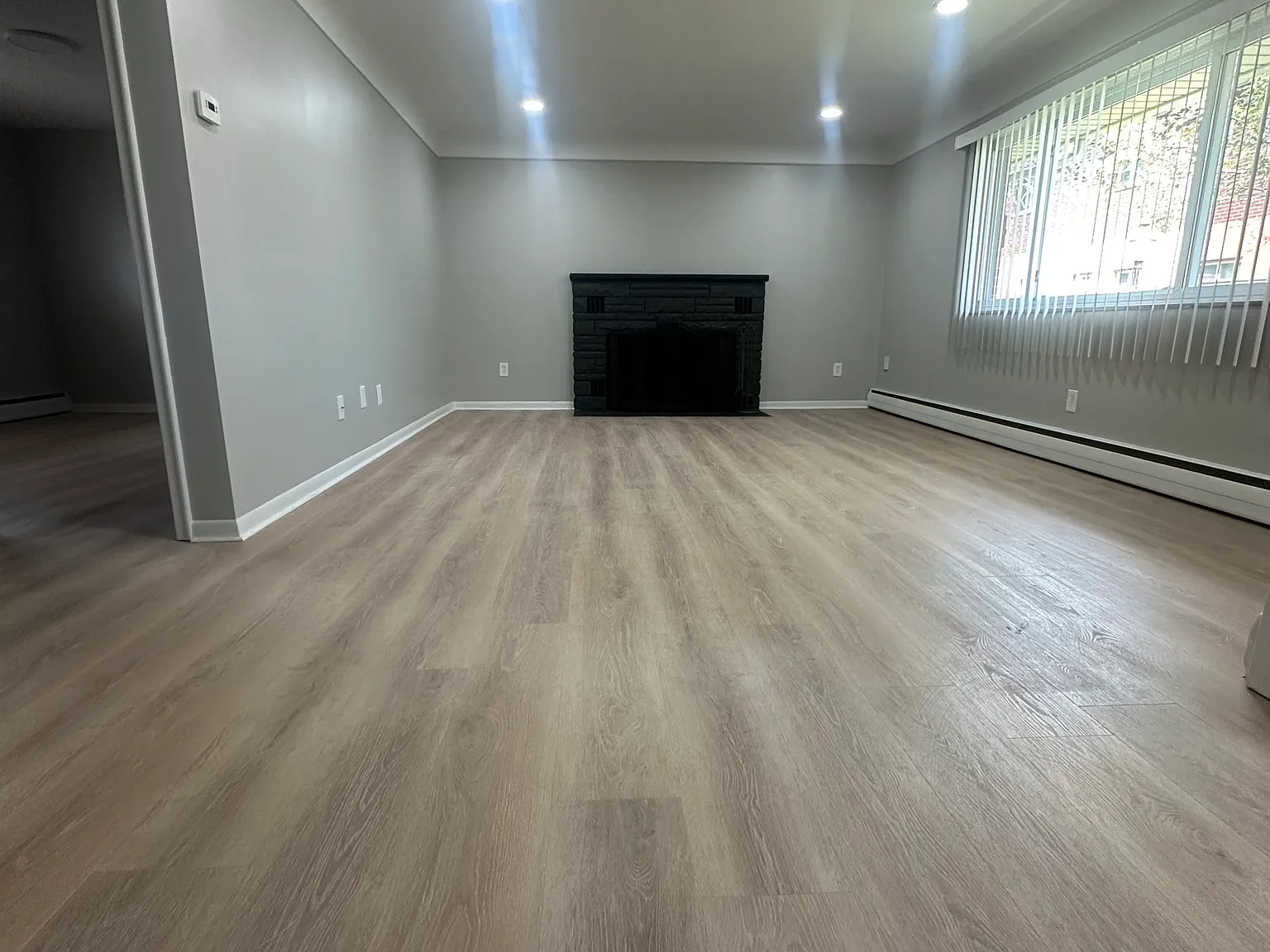 3914 Devon Rd — Photo 2