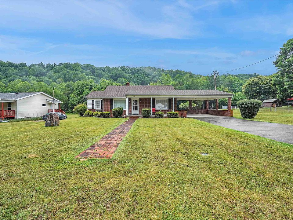 1st image of 608 Cascade Dr
