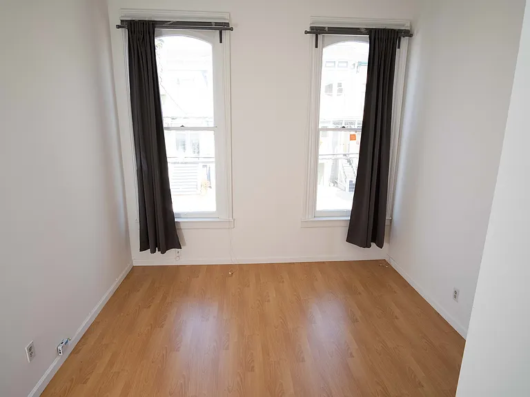 1030A York St — Photo 10