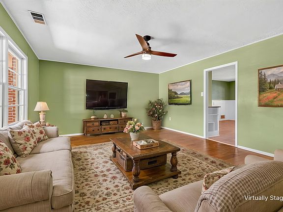 2nd image of 2333 S 35th St