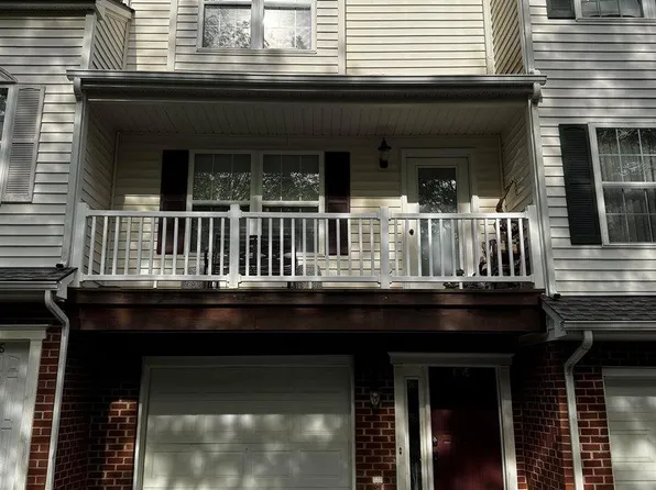 1245 Orange Leaf Ct NW, Christiansburg, VA 24073