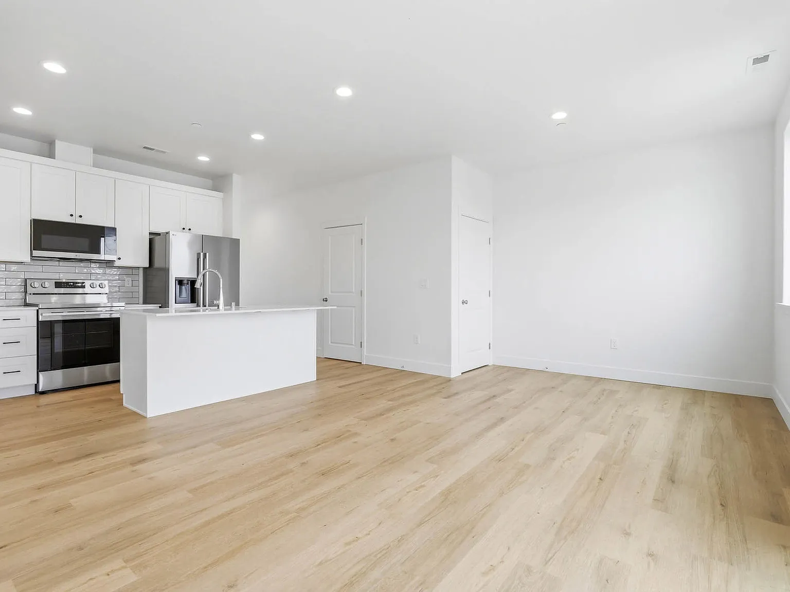6820 West Court Street - C-102 — Photo 4