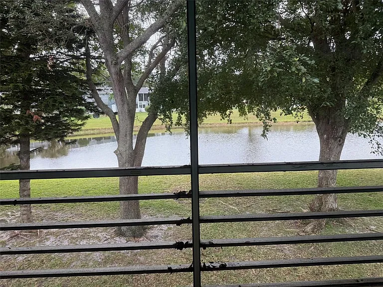 476 Tilford #V — Photo 1