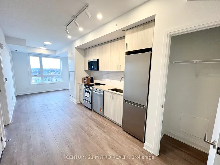 3250 Carding Mill Trl #402 — Photo 9