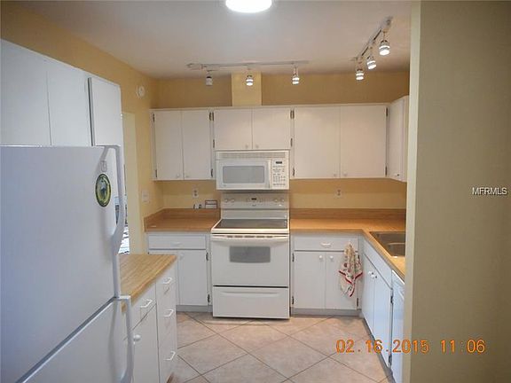 5th image of 217 Genet Ct