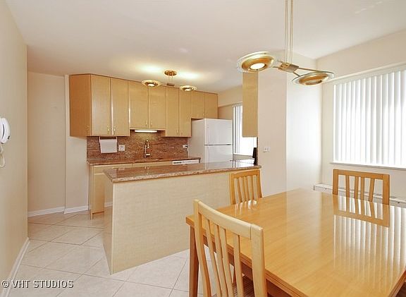 5th image of 7061 N Kedzie Ave Suite 1615