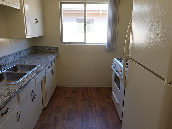 5th image of 1132 Glenville Dr #6