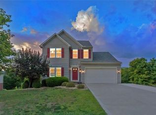 141 Bradford Square Dr, Trafford, PA 15085