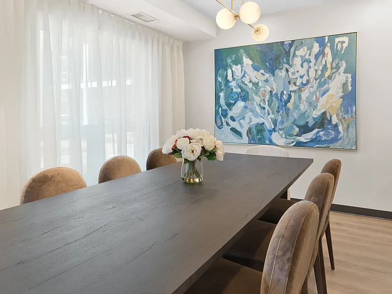 300 Rankin Dr — Photo 4