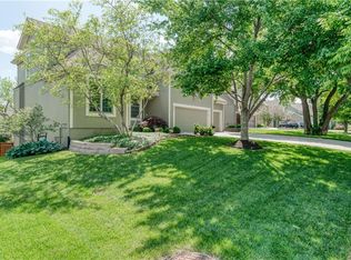 2905 W 144th Ter, Leawood, KS 66224