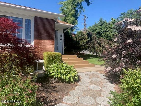 2nd image of 2701 Brackett Ave