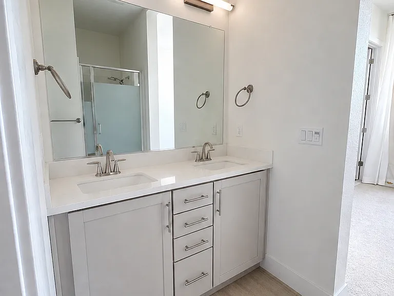 411 Toyama Dr — Photo 20