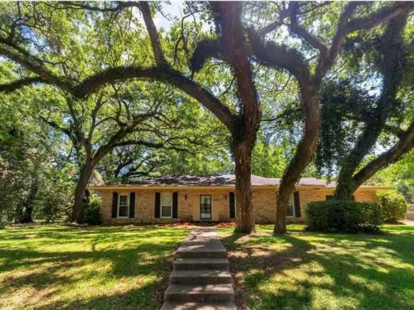 751 Ashwood Dr E, Mobile, AL 36693