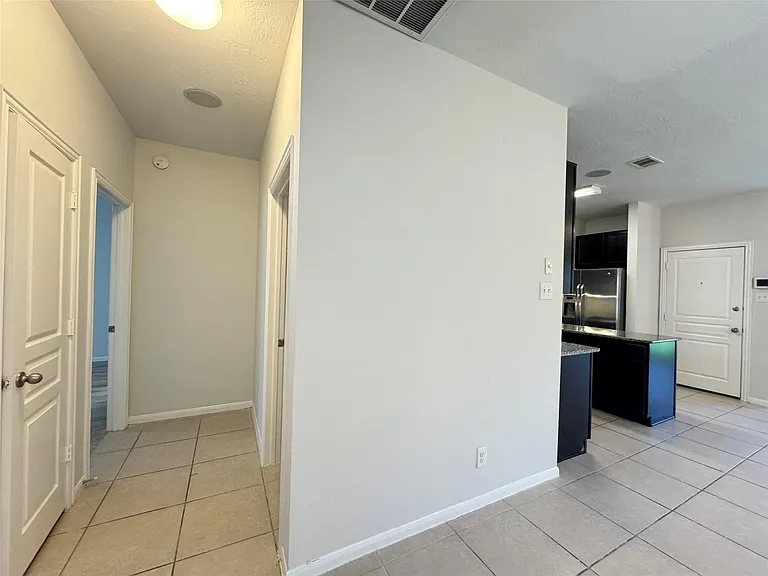 8107 Gran Villa Dr — Photo 11