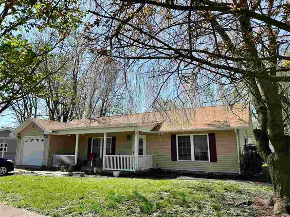 201 E Lewis St, Carlisle, IN 47838