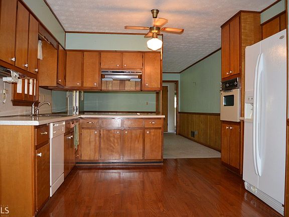 5th image of 5623 Woodland Dr