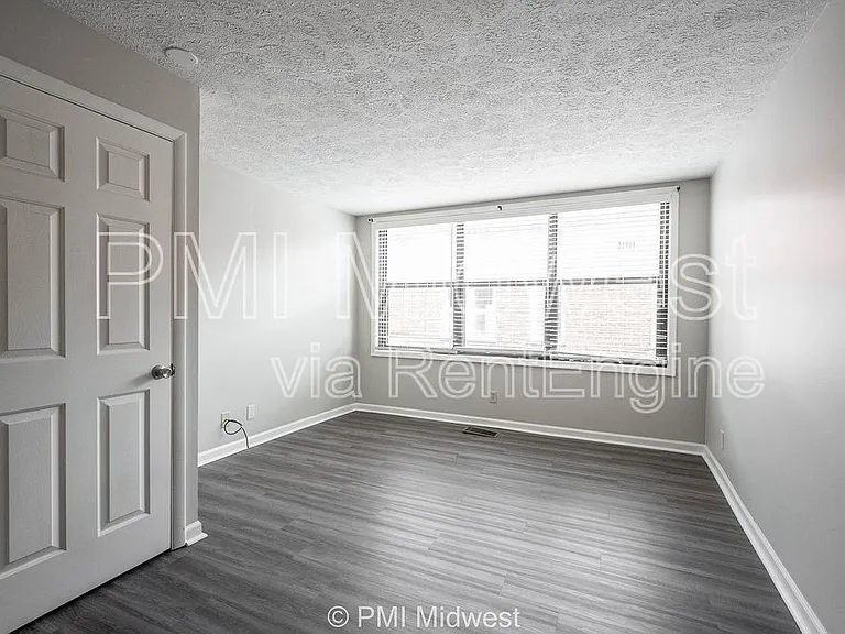 3736 N Meridian St — Photo 19