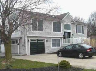 106 Riviera Dr, Pennsville, NJ 08070