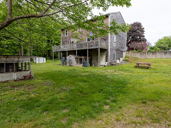 3rd image of 165 Laurel Ridge Ave