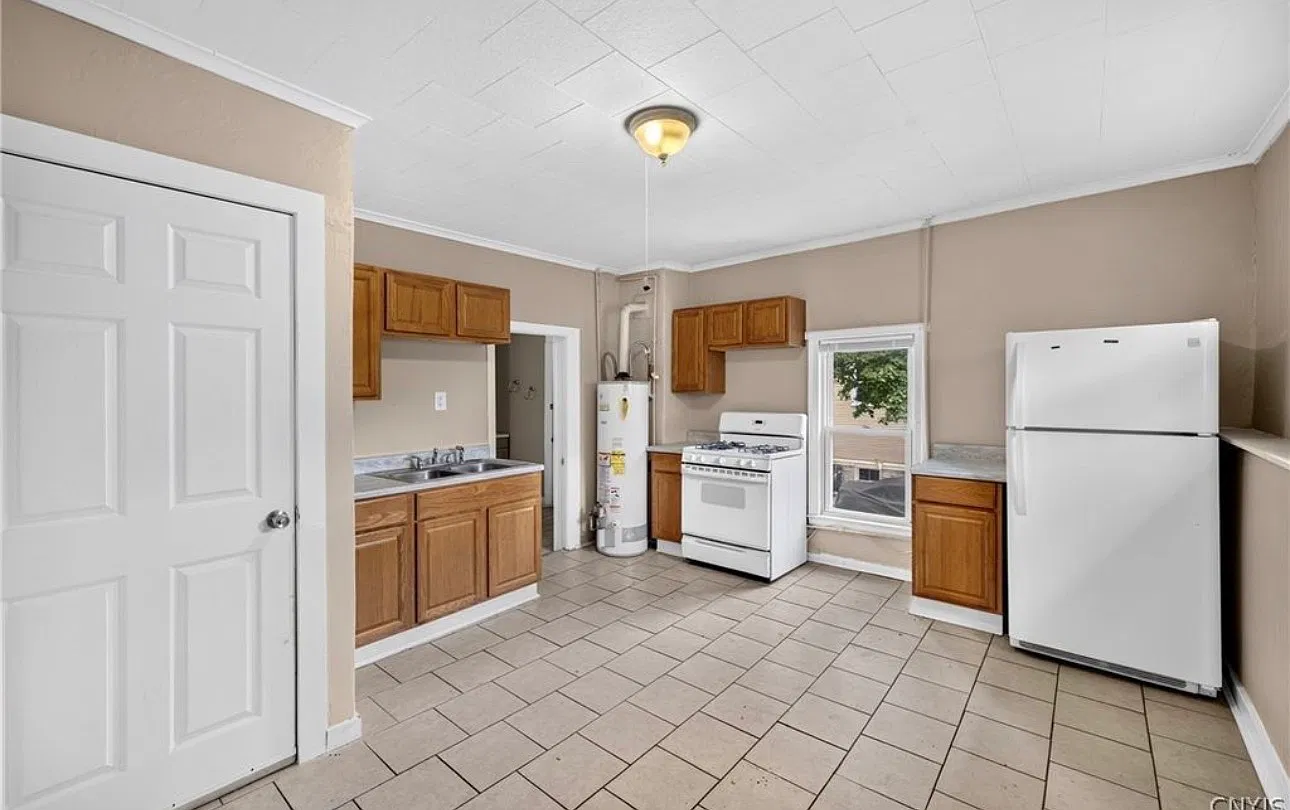 2 bed, 1000 sqft, $1,500 — Photo 1