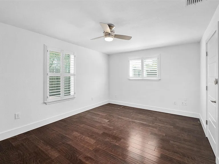 6414 Kenilworth Dr — Photo 10
