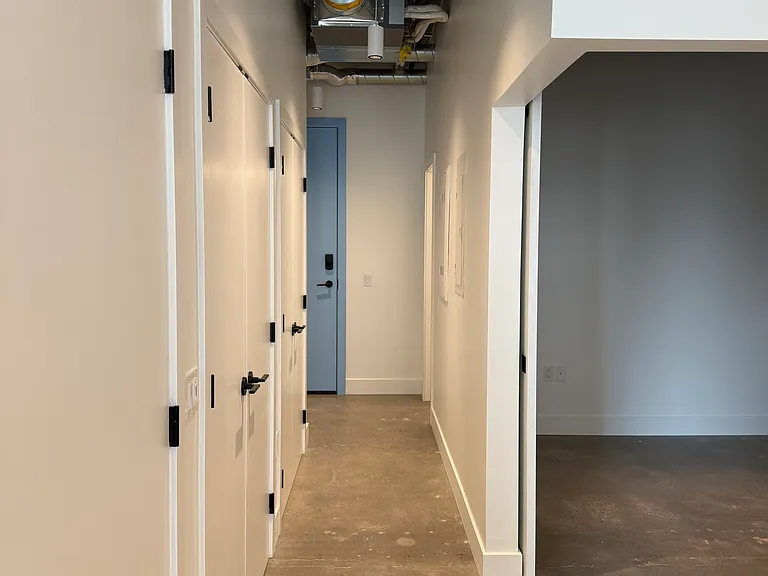 1660 Hollis St — Photo 34