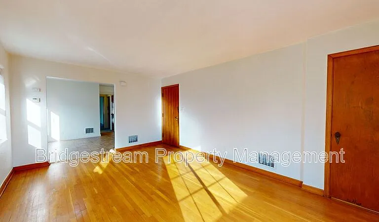 1413 Old Lane Ave #3 — Photo 1