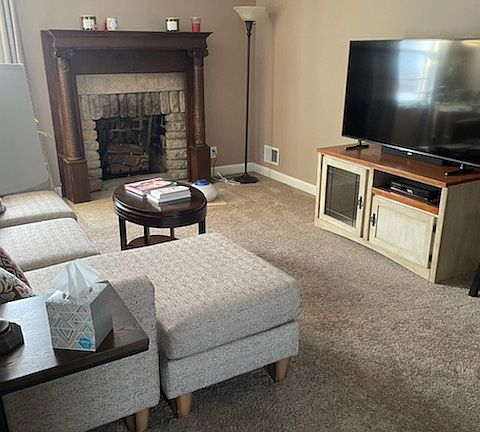 3rd image of 1213 10th Ave NW #1