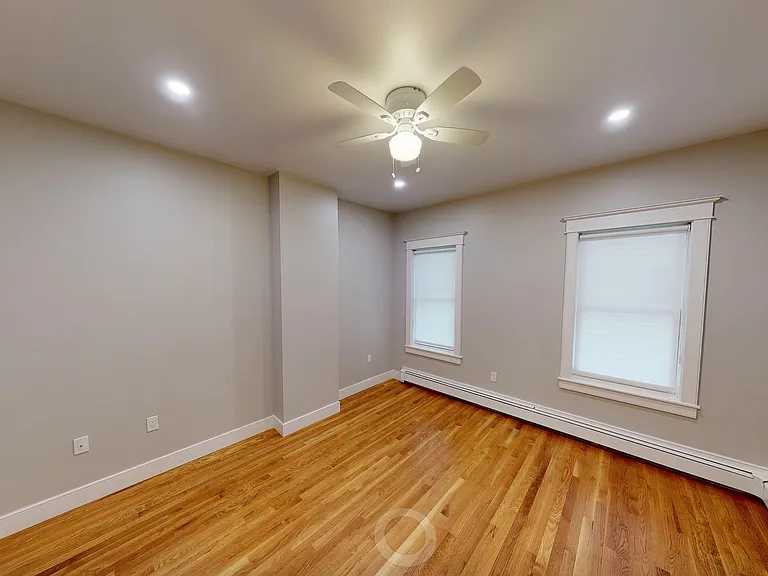 33 Portsmouth St #1D — Photo 6