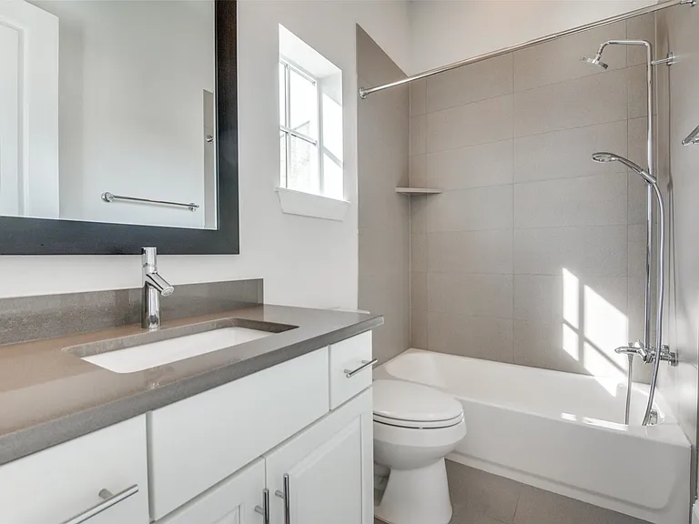 2262 Alterbrook Ln — Photo 19