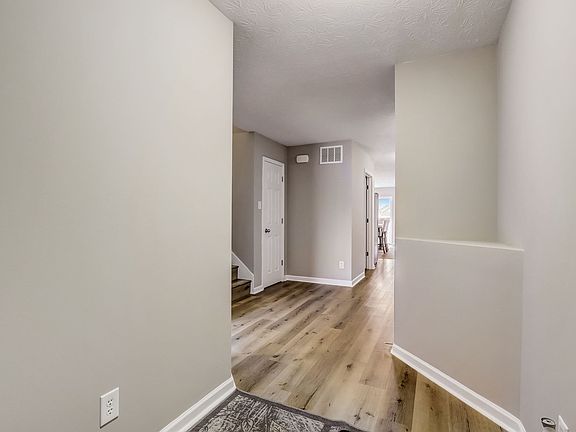 5th image of 959 Kempson Ct