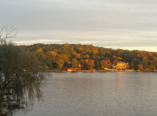 20 Pt Pleasant Rd, Hopatcong, NJ 07843
