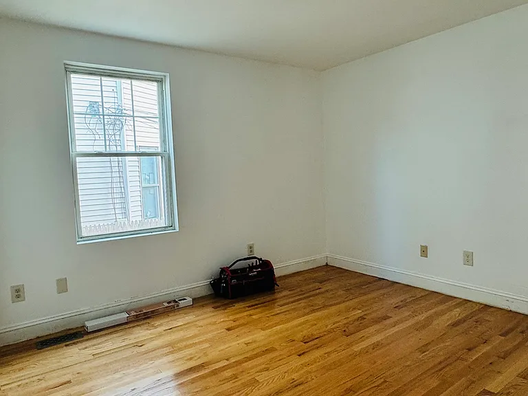 89-91 Spencer St #1 — Photo 1