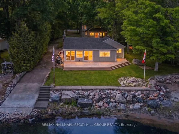 1449 Champlain Rd, Tiny, ON L9M 0C1