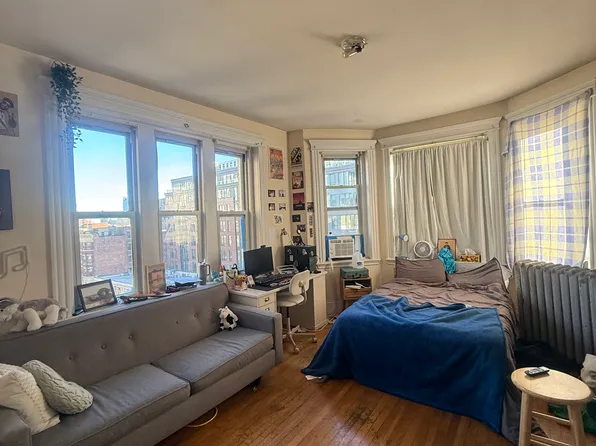 24 Peterborough St, Boston, MA