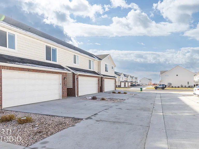 2674 S 2250 W #207 — Photo 5