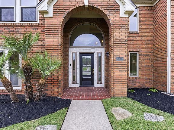 2nd image of 2312 Pebble Beach Dr